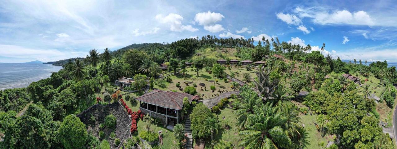 Lumbalumba - Manado